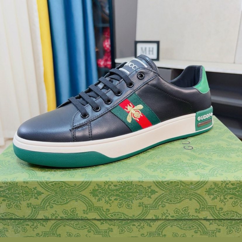 G*u*i casual shoes